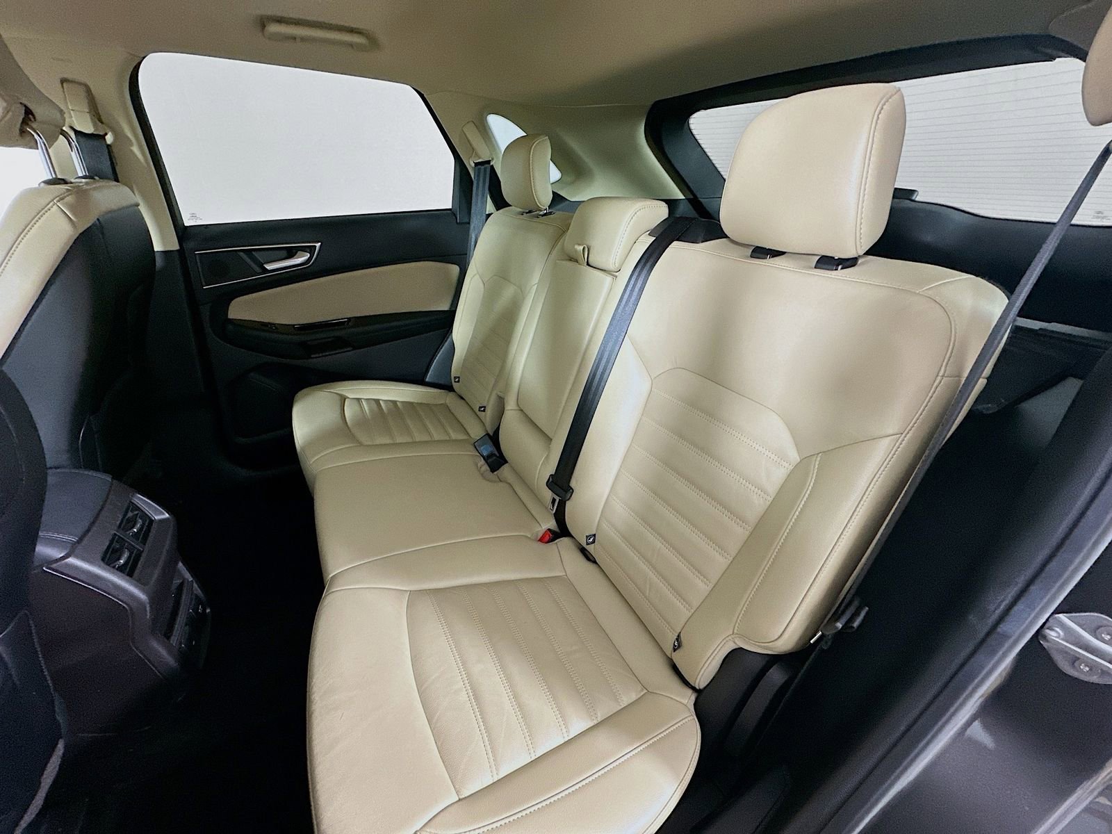 Used 2017 Ford Edge SEL w/ Equipment Group 201A AWD/4WD image 30