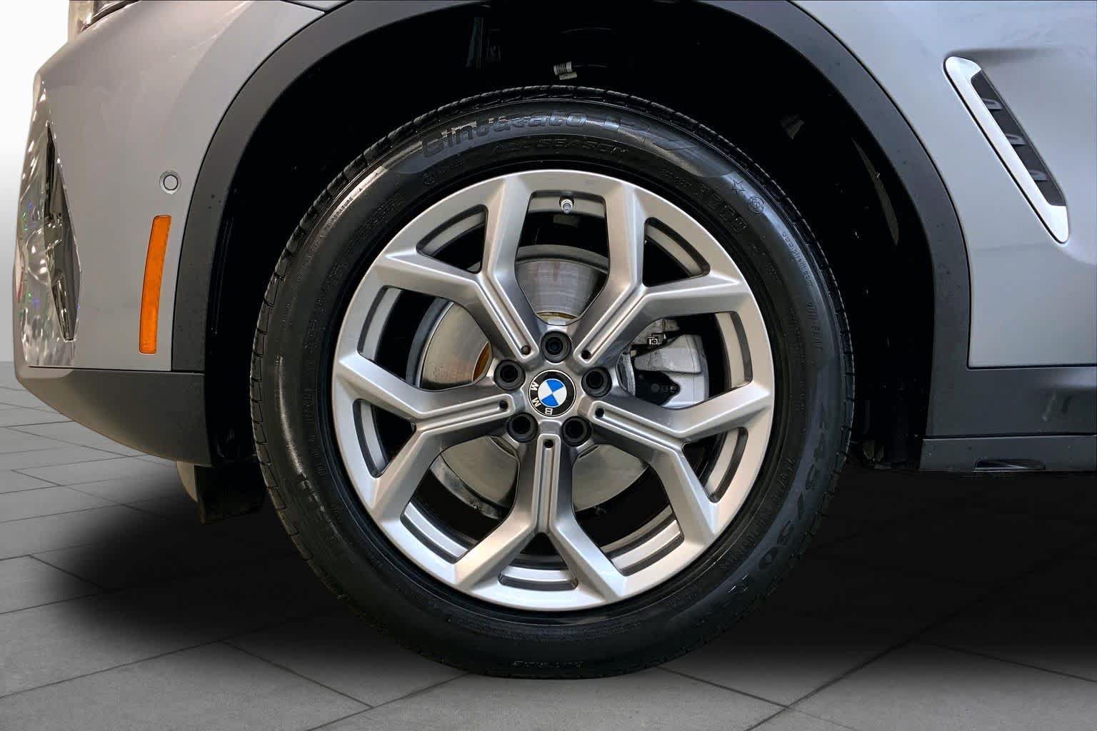 Used 2024 BMW X3 xDrive30i w/ Convenience Package w/ZPA AWD/4WD image 10