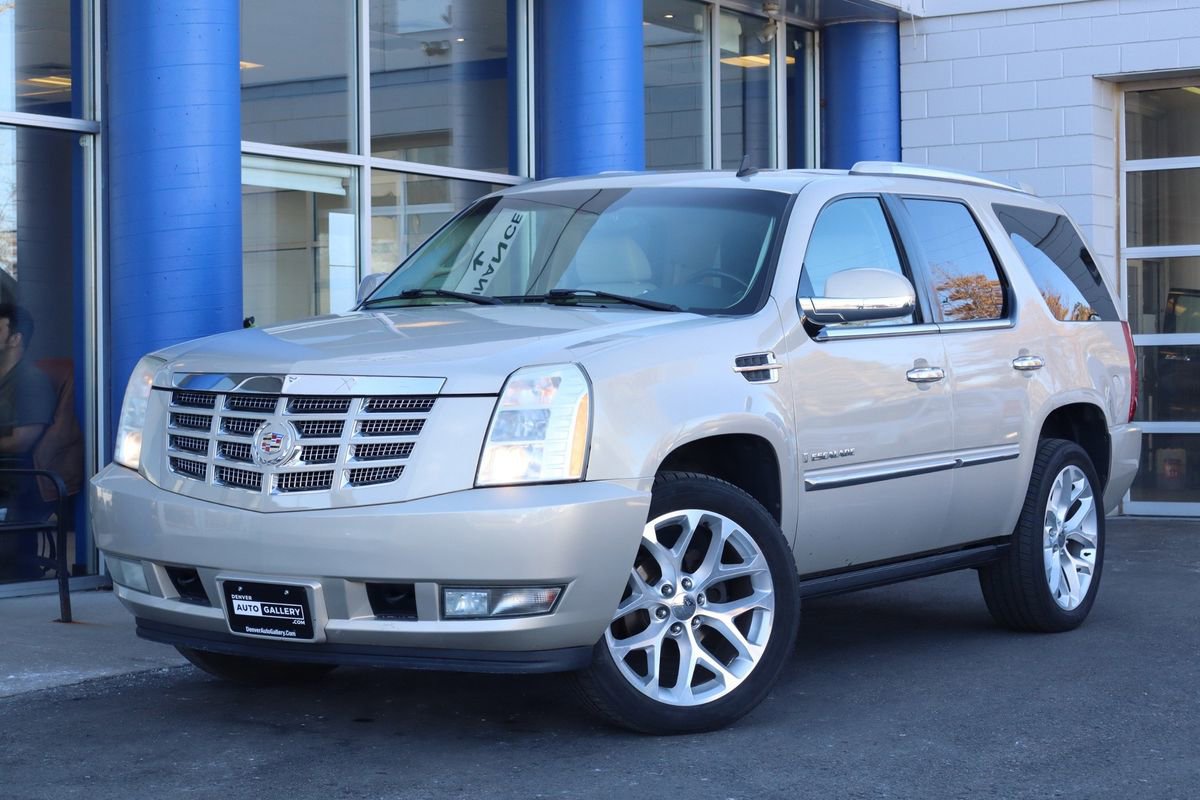 Used 2007 Cadillac Escalade AWD w/ Information Package image 1