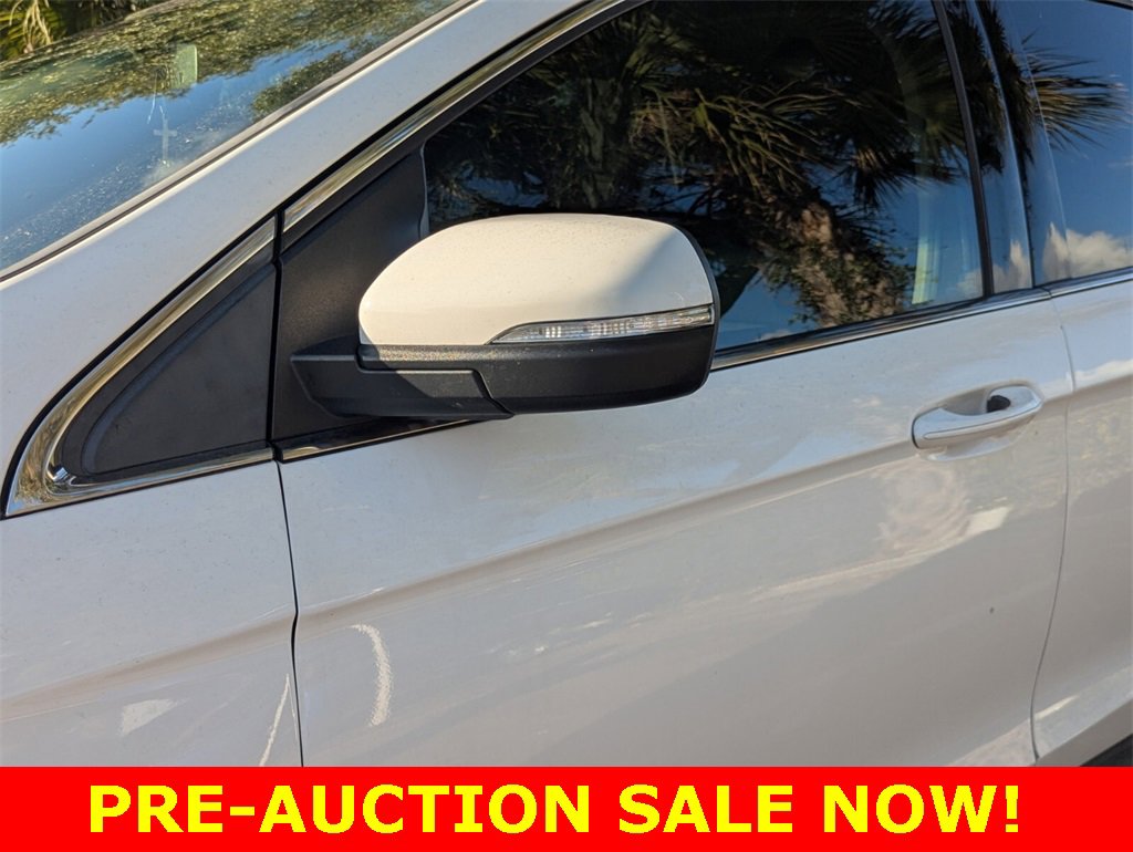 Used 2018 Ford Edge SEL image 22