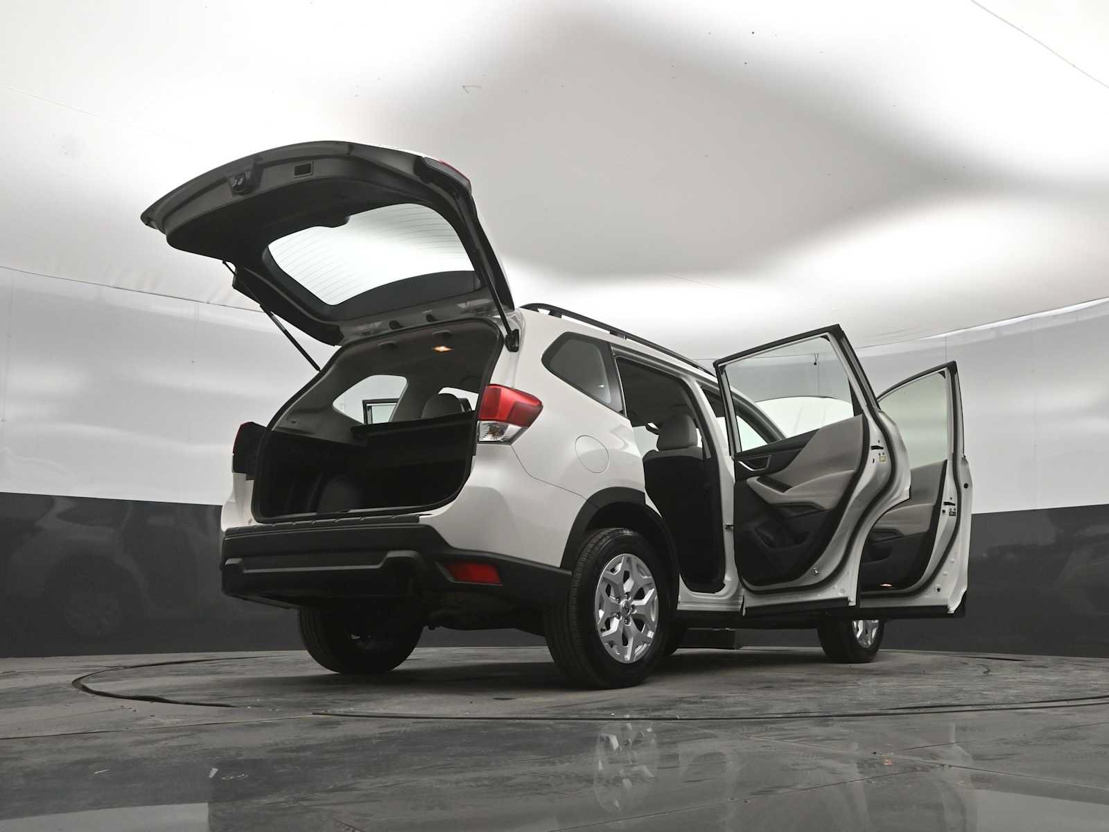 Used 2024 Subaru Forester AWD/4WD image 45