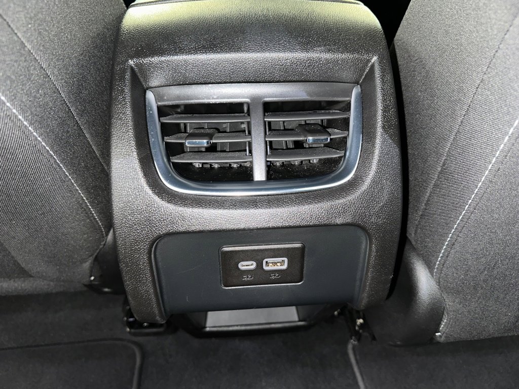 Used 2025 Chevrolet Blazer LT AWD/4WD image 21