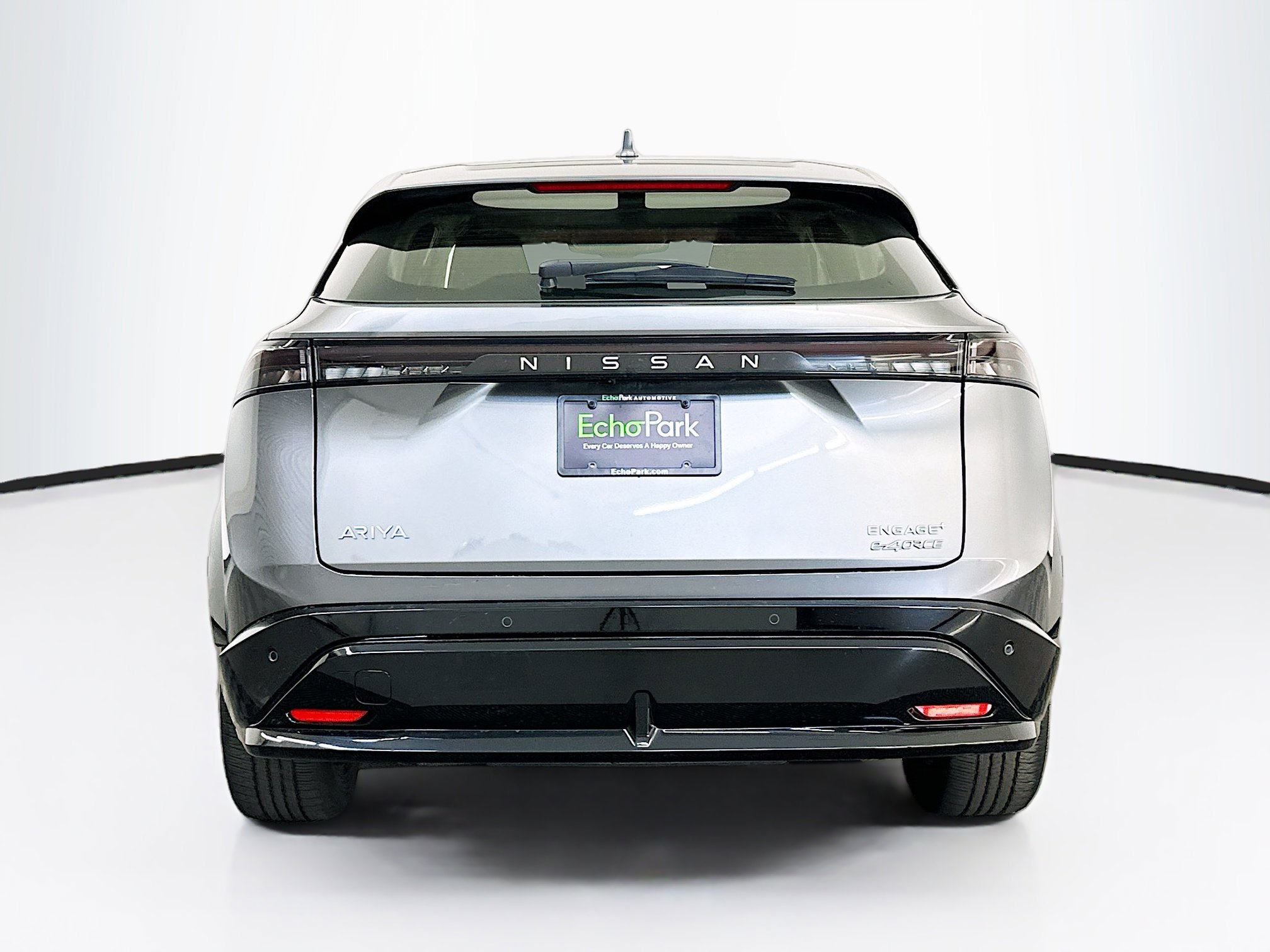 Used 2024 Nissan Ariya AWD image 7