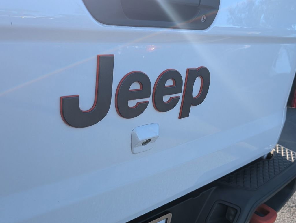 Used 2022 Jeep Gladiator Mojave w/ Trailer Tow Package image 16