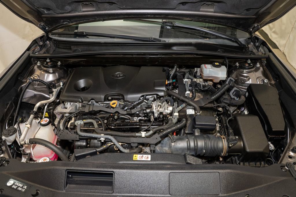 Used 2021 Toyota Camry LE image 17