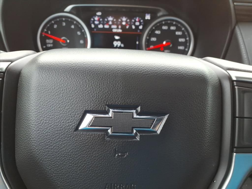 Used 2021 Chevrolet Tahoe Z71 w/ Z71 Off-Road Package image 16