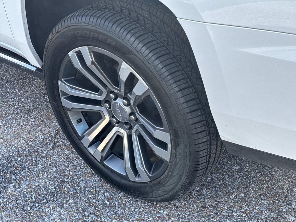 Used 2019 GMC Yukon XL Denali w/ Denali Ultimate Package RWD image 5