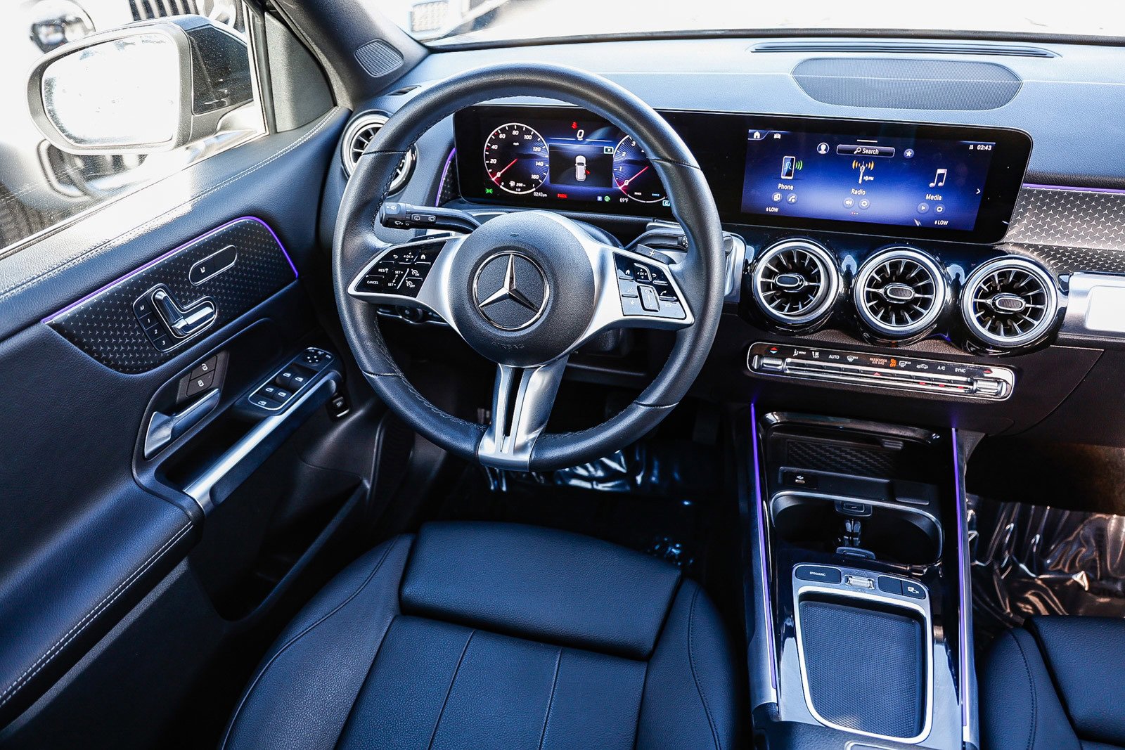 Certified 2025 Mercedes-Benz GLB 250 image 14