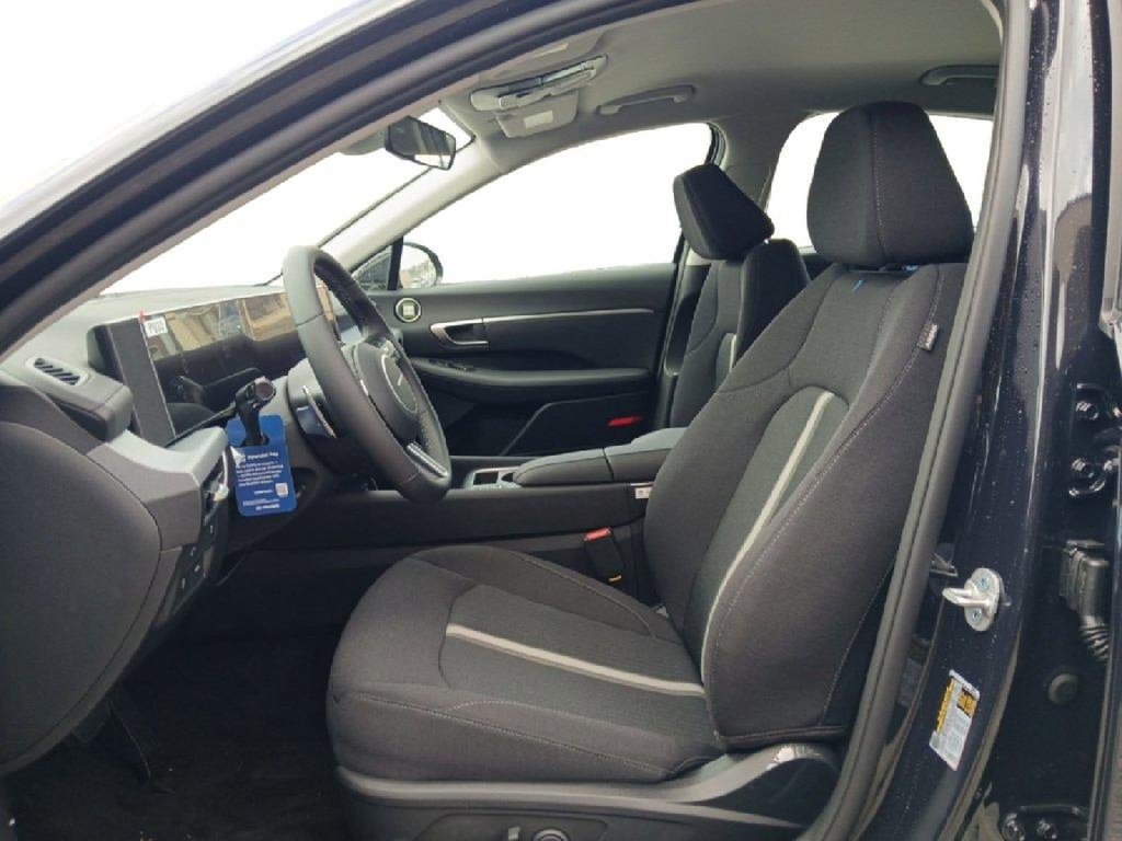 New 2026 Hyundai Sonata SEL FWD image 9
