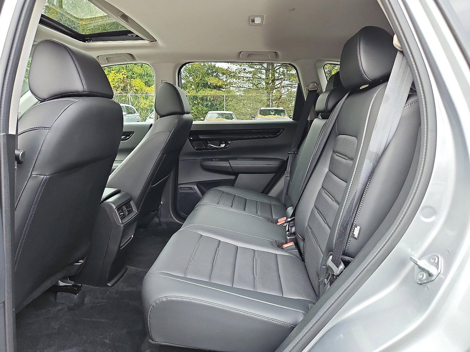 Used 2023 Honda CR-V EX-L image 11