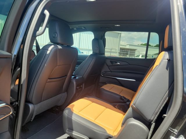 New 2027 Chevrolet Traverse Z71 w/ Driver Confidence Package AWD/4WD image 14