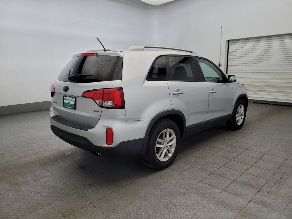 Used 2015 Kia Sorento LX AWD/4WD image 9