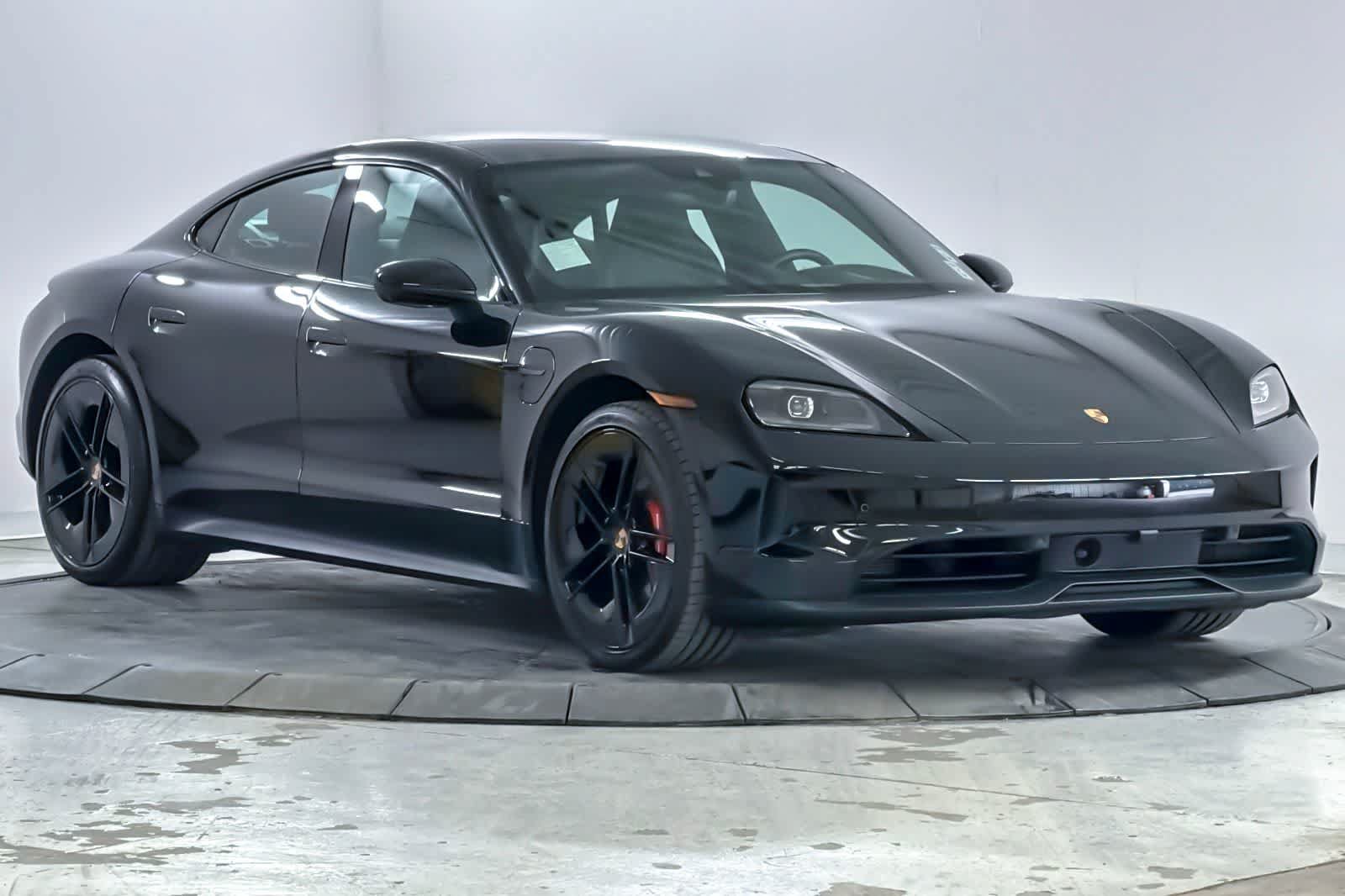 Used 2025 Porsche Taycan 4S AWD/4WD image 9