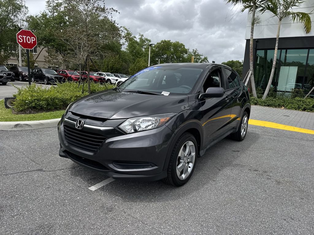 Used 2017 Honda HR-V LX image 9