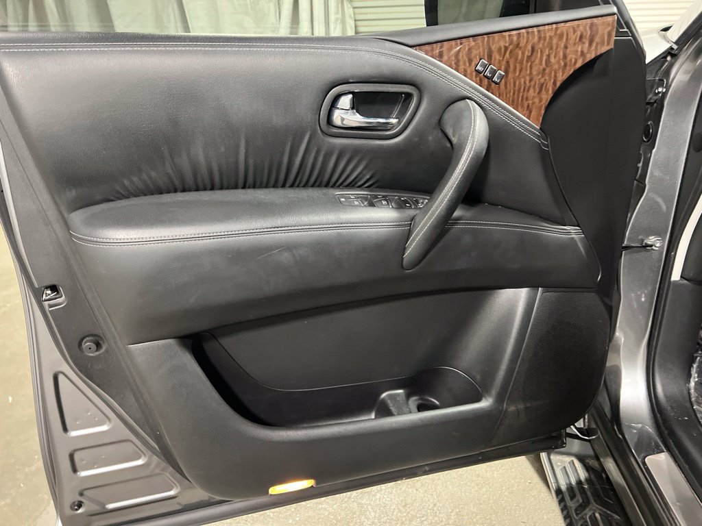 Used 2019 Nissan Armada Platinum w/ Captain's Chairs Package RWD image 26