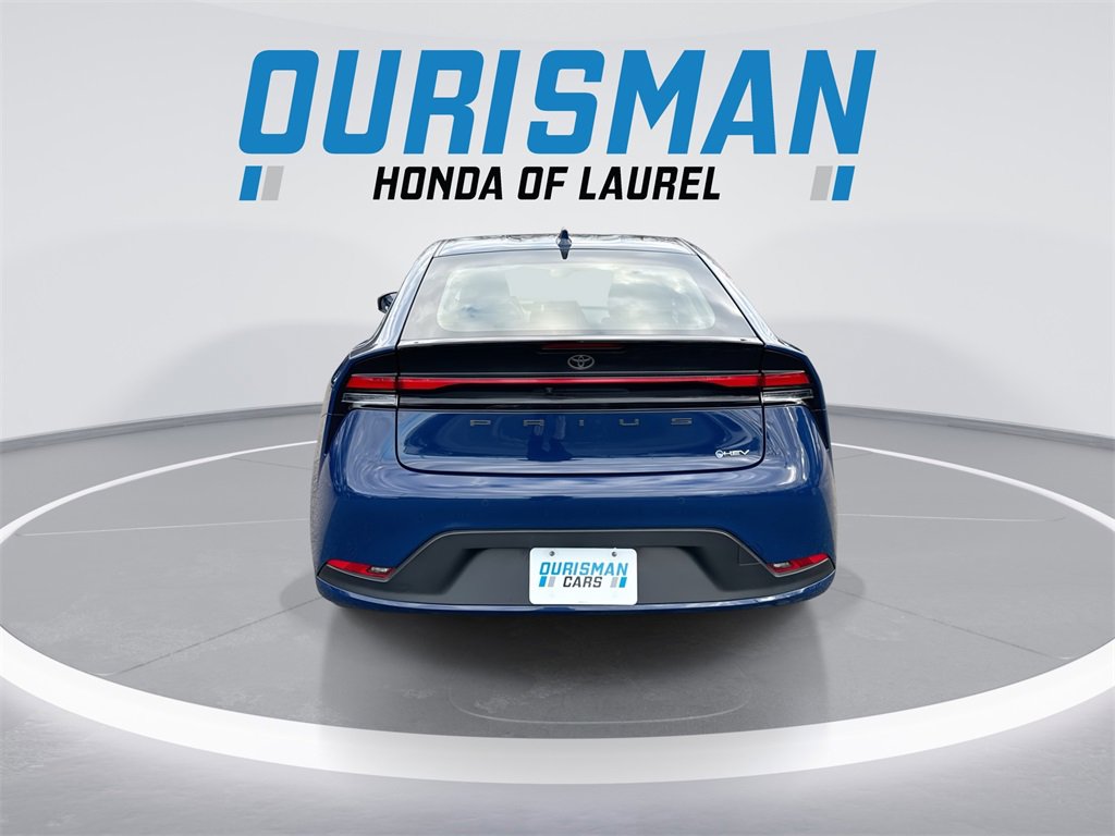 Used 2024 Toyota Prius LE image 7