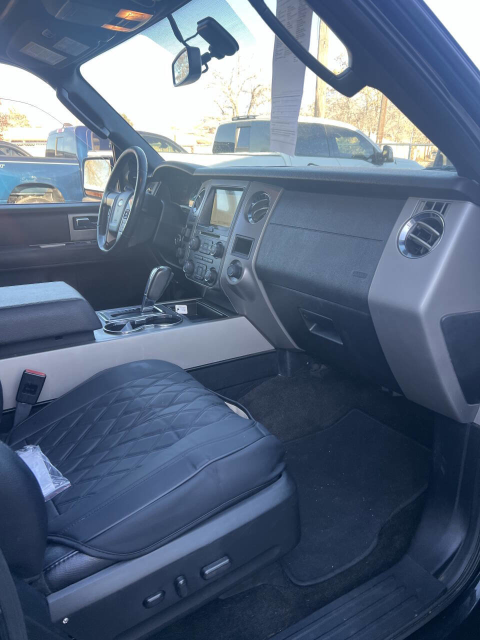 Used 2017 Ford Expedition EL Limited w/ Equipment Group 301A image 25