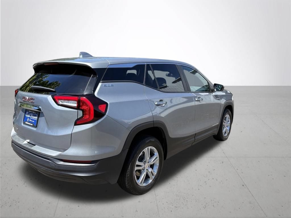 Used 2024 GMC Terrain SLE AWD/4WD image 6