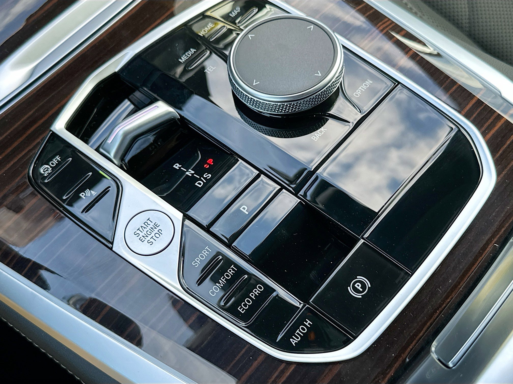 New 2026 BMW X5 sDrive40i w/ M Sport Package image 14