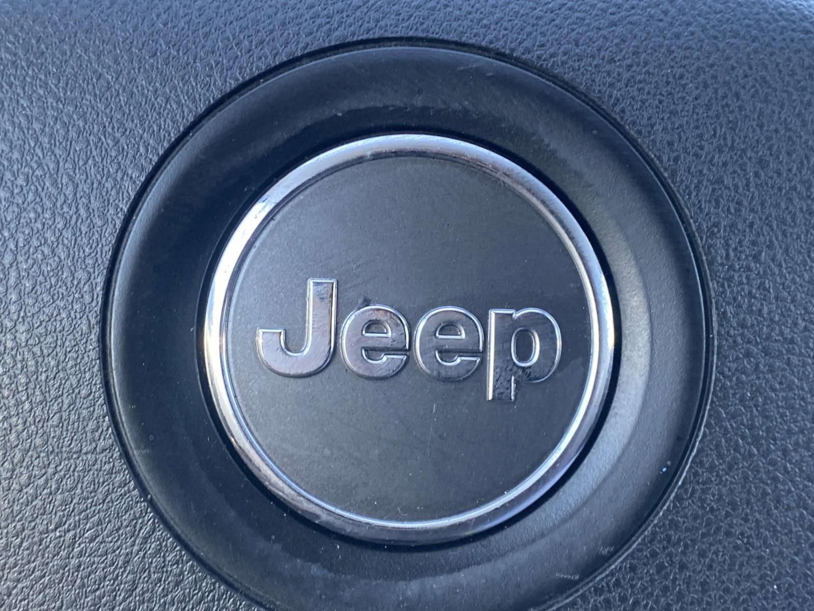 Used 2018 Jeep Cherokee Latitude Plus image 27