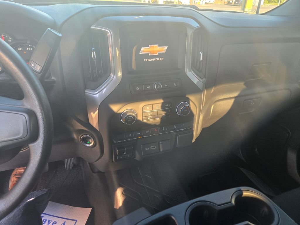Used 2025 Chevrolet Silverado 2500 Custom w/ Custom Value Package AWD/4WD image 9