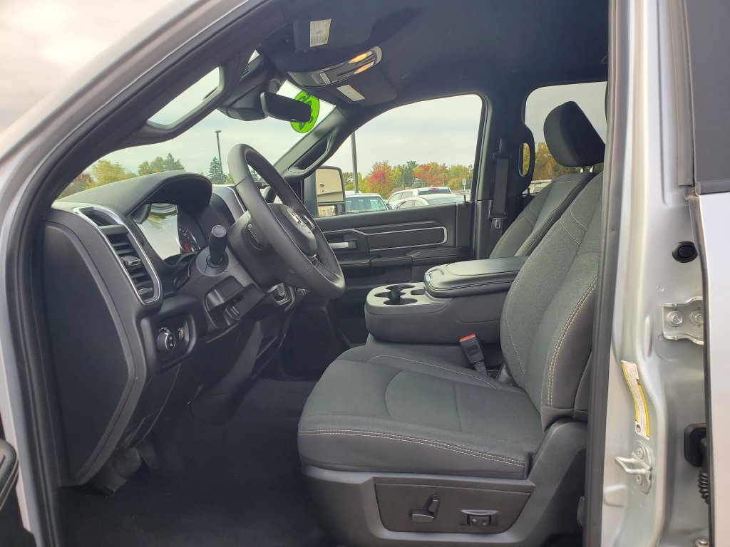 Used 2026 RAM 2500 Big Horn AWD/4WD image 16