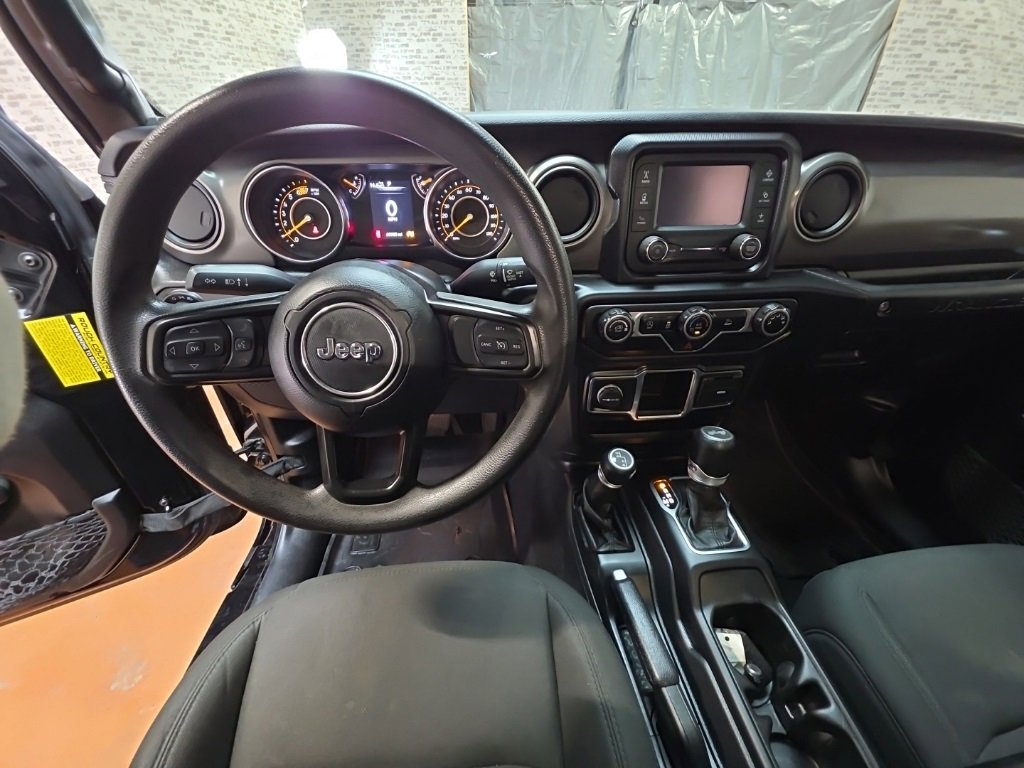 Used 2021 Jeep Wrangler Sport image 17