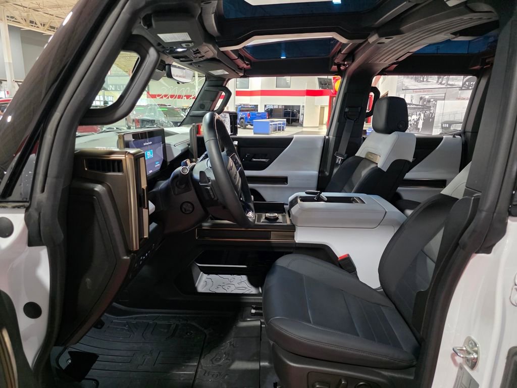 New 2024 GMC Hummer EV 2X w/ Extreme Off-Road Package AWD/4WD image 17