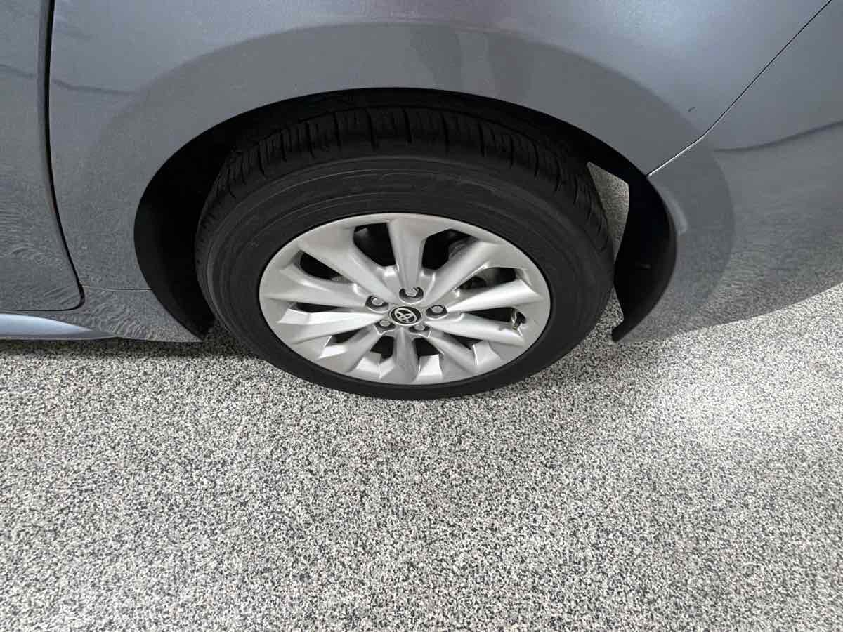 Used 2020 Toyota Corolla XLE w/ Carpet Mat Package (TMS) FWD image 38