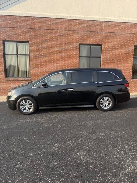 Used 2017 Honda Odyssey EX image 2