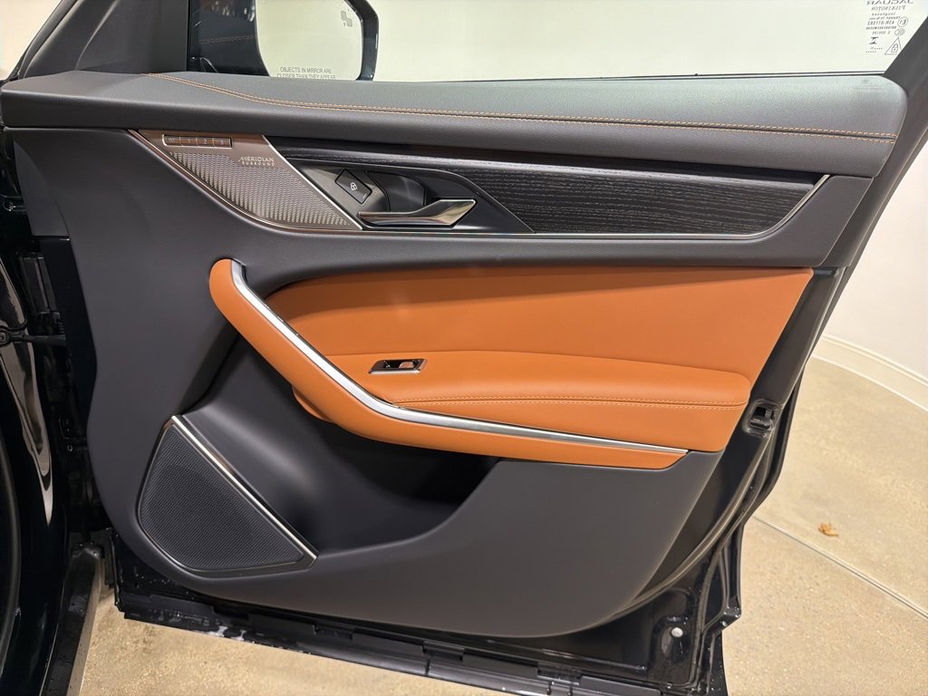 New 2026 Jaguar F-PACE R-Dynamic S image 23