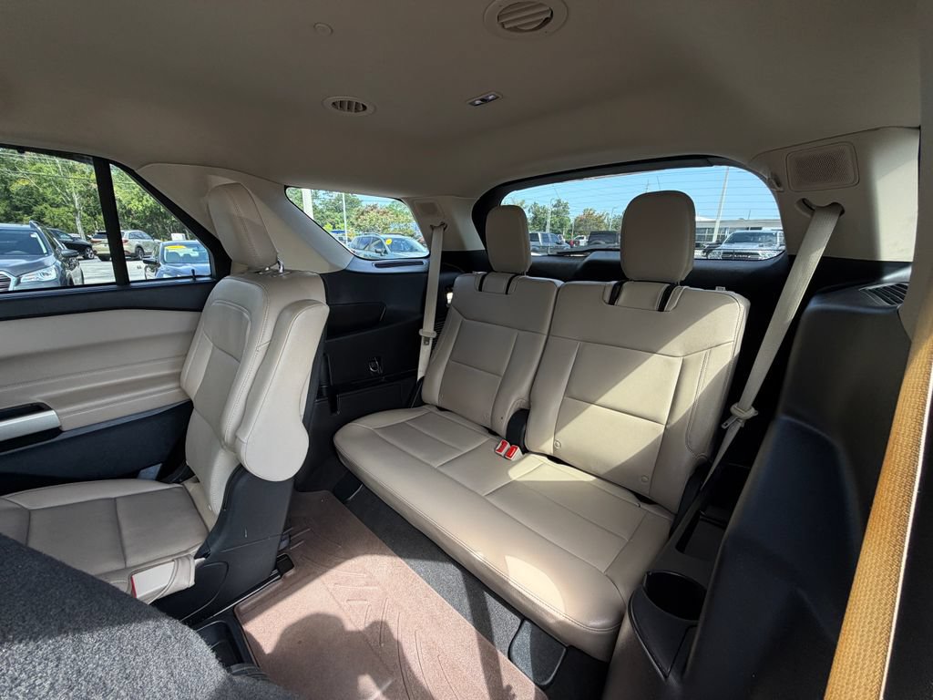 Used 2021 Ford Explorer Limited w/ Hybrid Equipment Group 310A AWD/4WD image 38