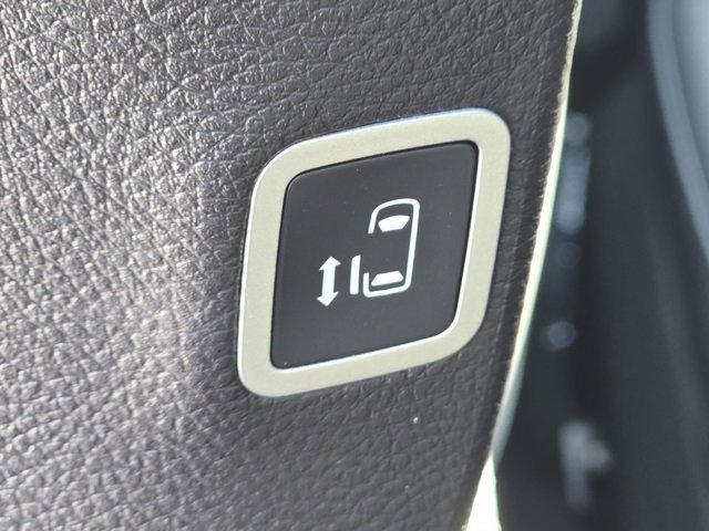New 2026 Chrysler Pacifica Select image 17