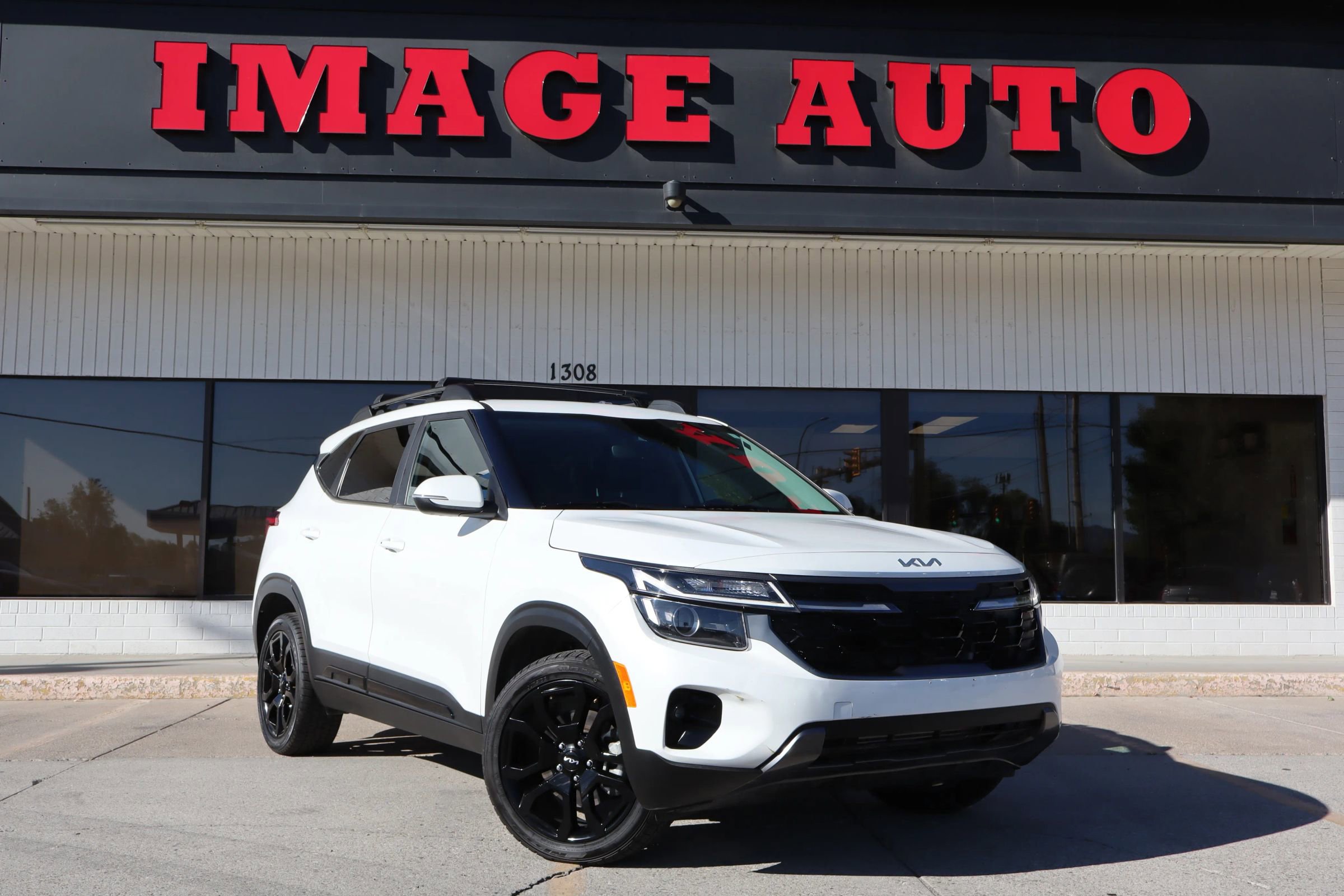 Used 2024 Kia Seltos X-Line image 1