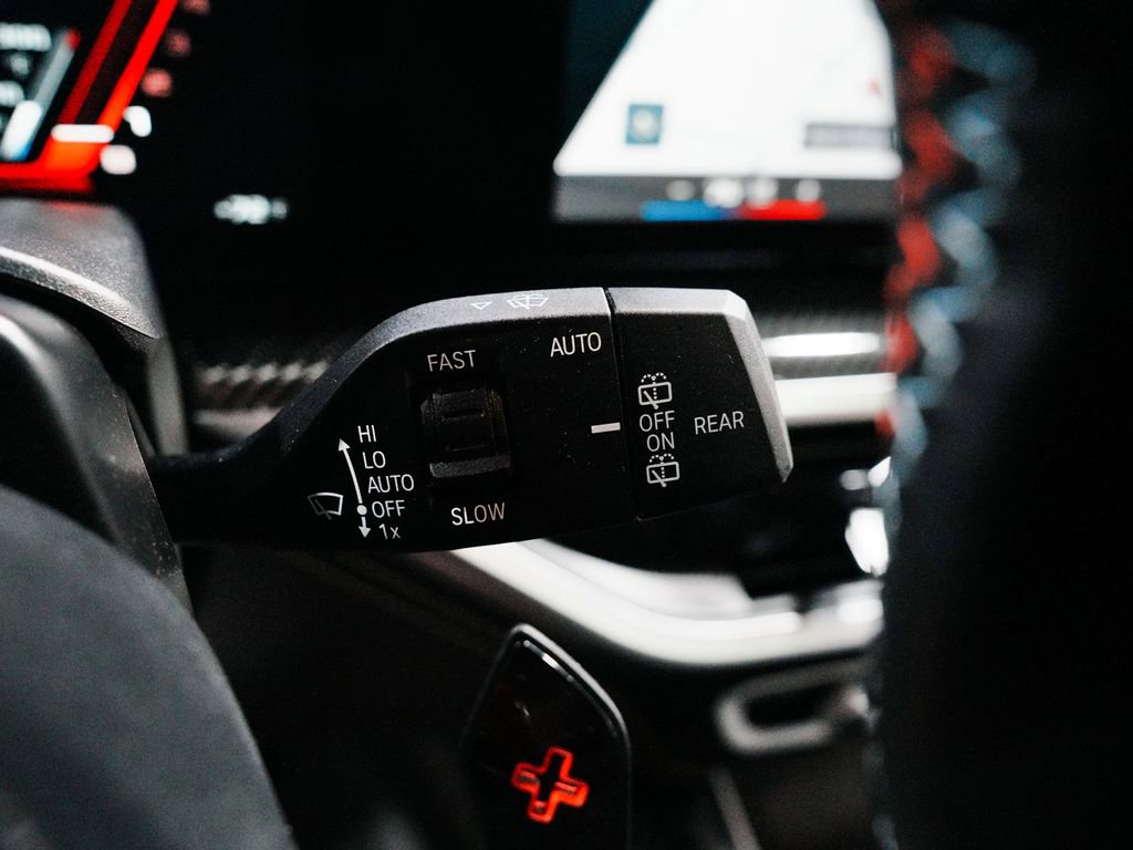 Used 2025 BMW X5 M Competition w/ Executive Package image 25