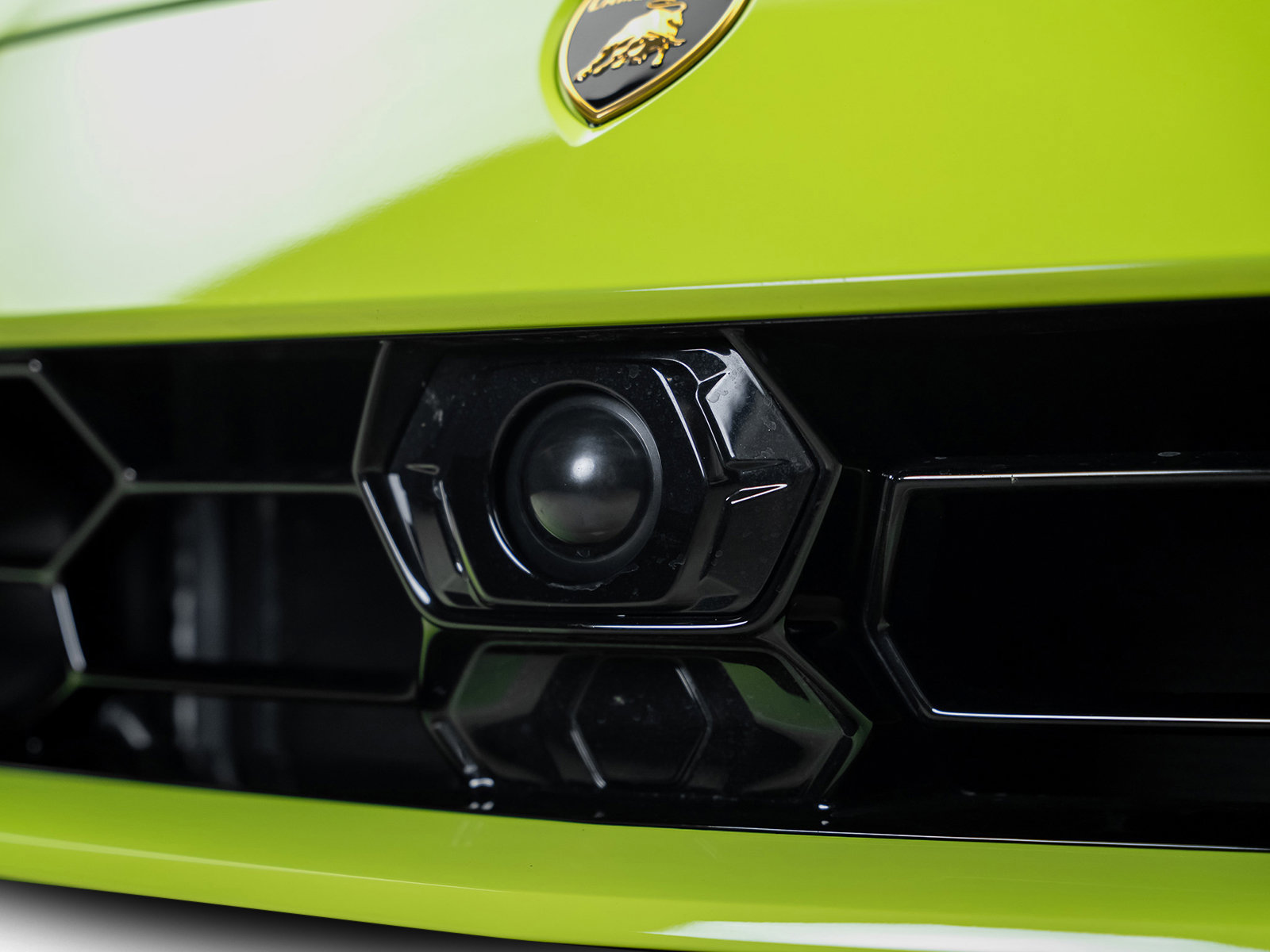 Used 2022 Lamborghini Urus AWD/4WD image 6