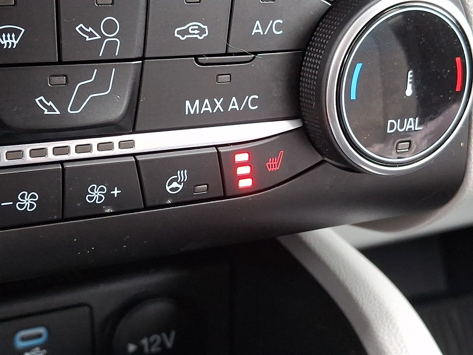 Certified 2023 Ford Escape Active AWD/4WD image 30