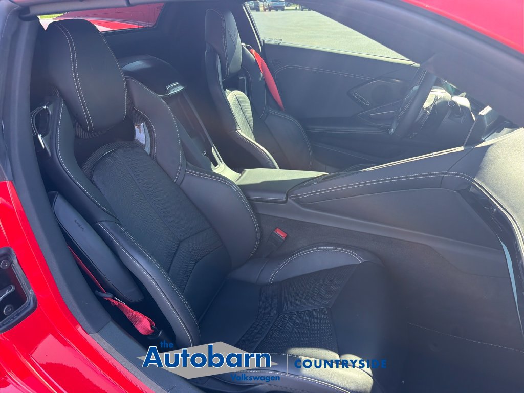 Used 2025 Chevrolet Corvette Z06 RWD image 21
