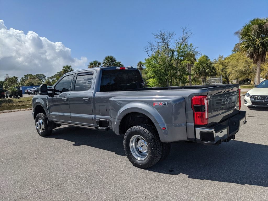 Used 2023 Ford F350 Lariat w/ Lariat Ultimate Package image 5