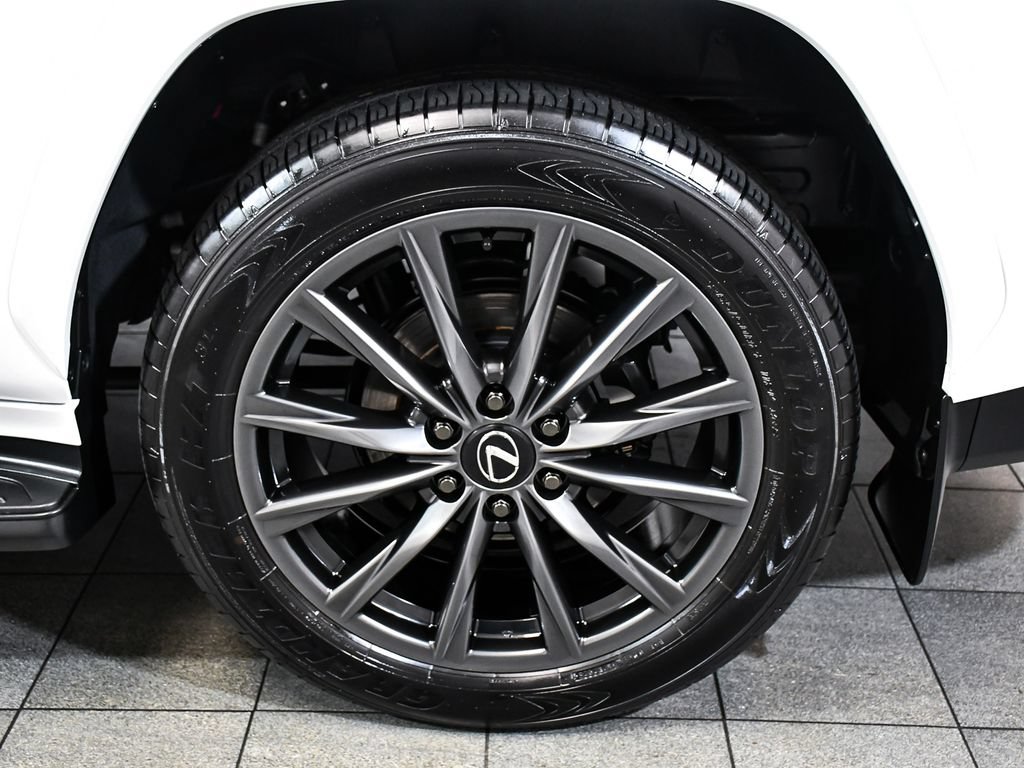 Used 2025 Lexus LX 700h F Sport AWD/4WD image 8