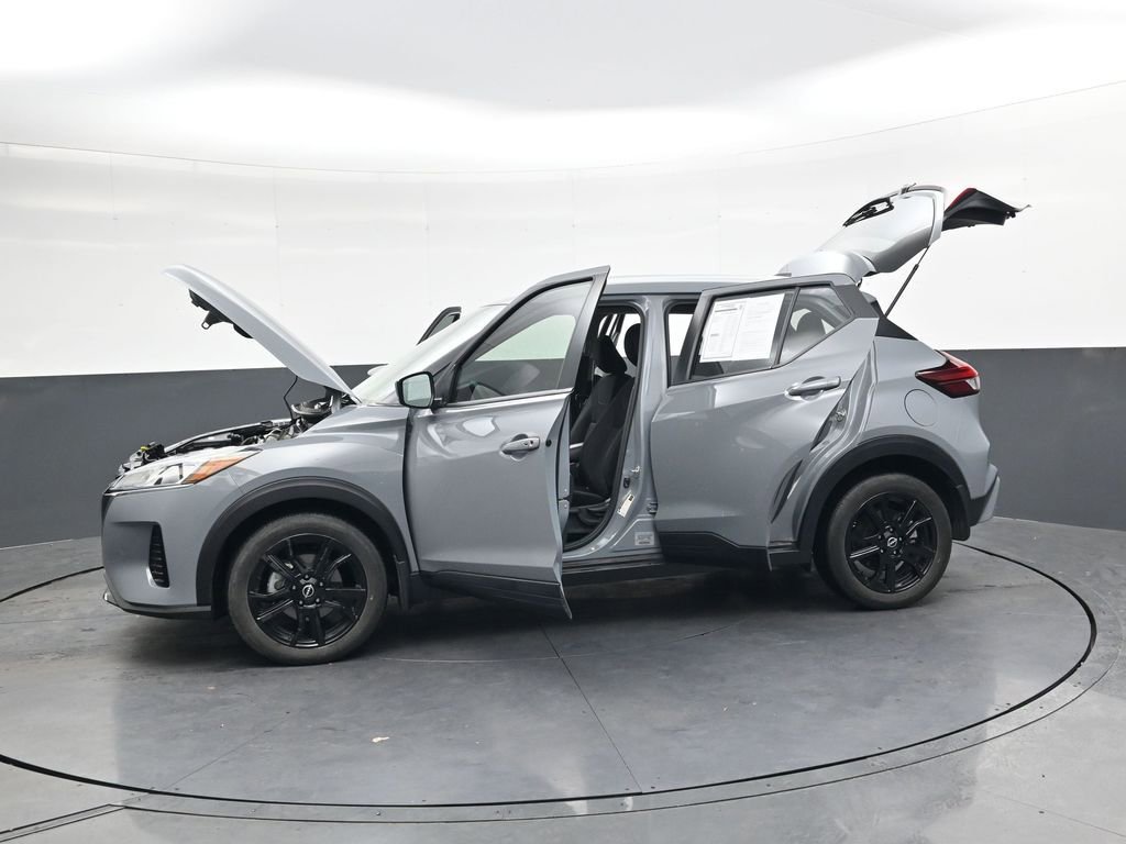 Used 2024 Nissan Kicks SV image 40
