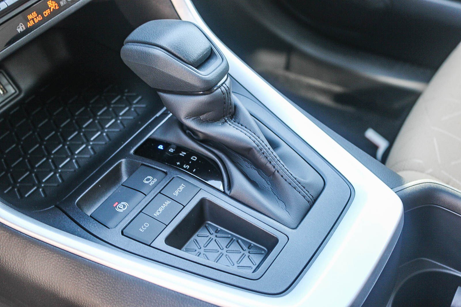 New 2025 Toyota RAV4 XLE image 21