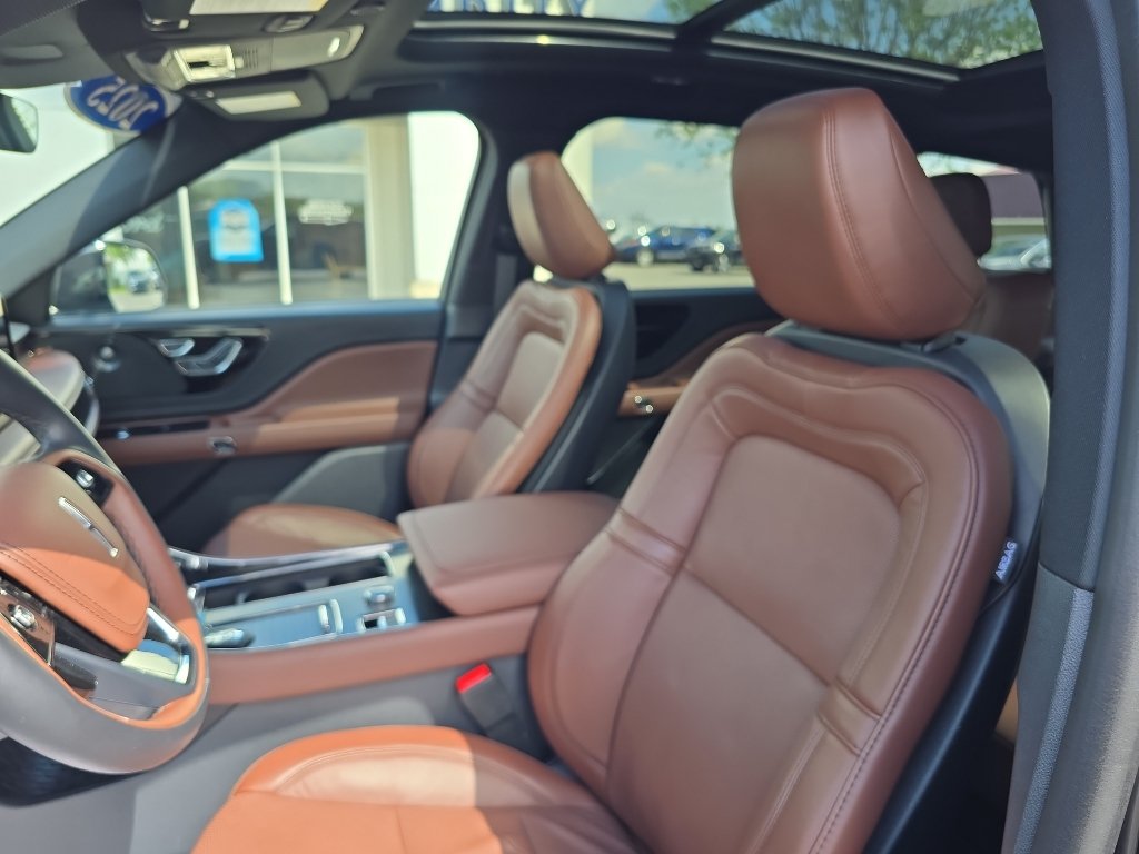 Used 2025 Lincoln Aviator Reserve w/ Jet Appearance Package AWD/4WD image 15
