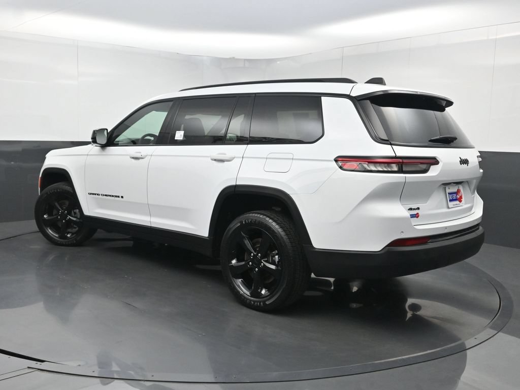 Used 2024 Jeep Grand Cherokee L Altitude AWD/4WD image 26