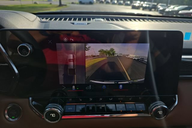 New 2026 GMC Canyon AT4 w/ Technology Plus Package AWD/4WD image 15