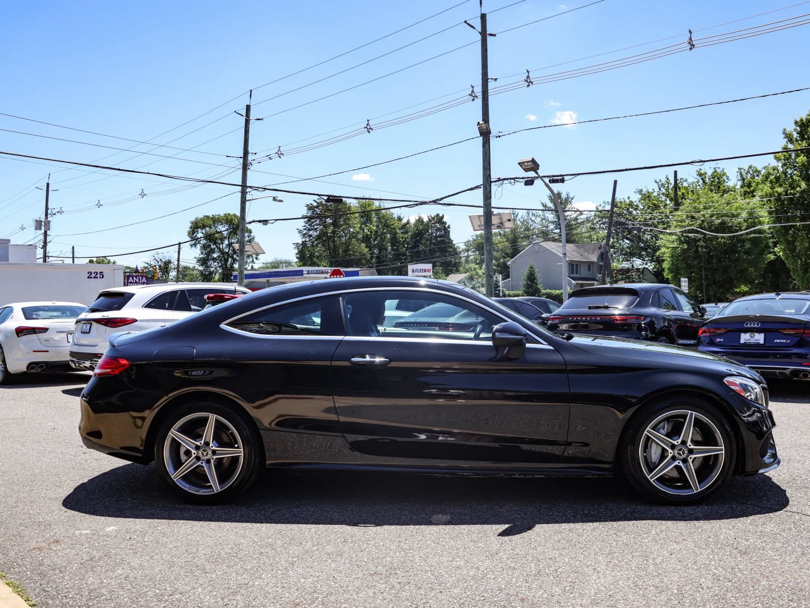Used 2018 Mercedes-Benz C 300 4MATIC Coupe image 4