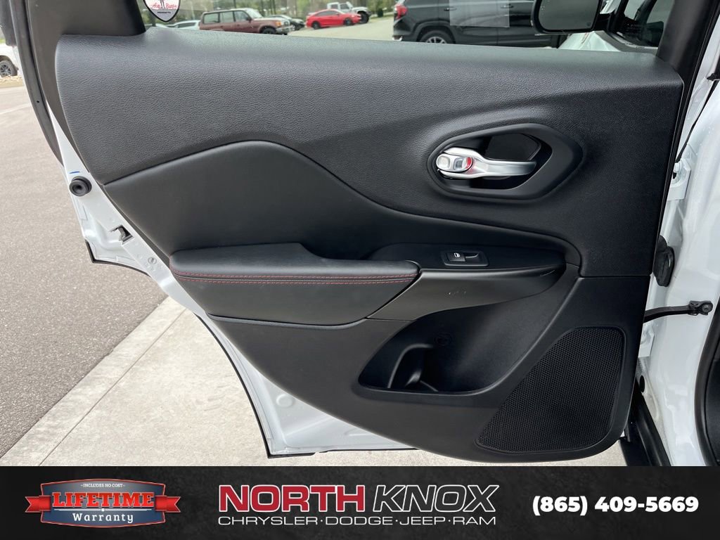 Used 2022 Jeep Cherokee Trailhawk w/ Sun, Sound & Nav Group image 16