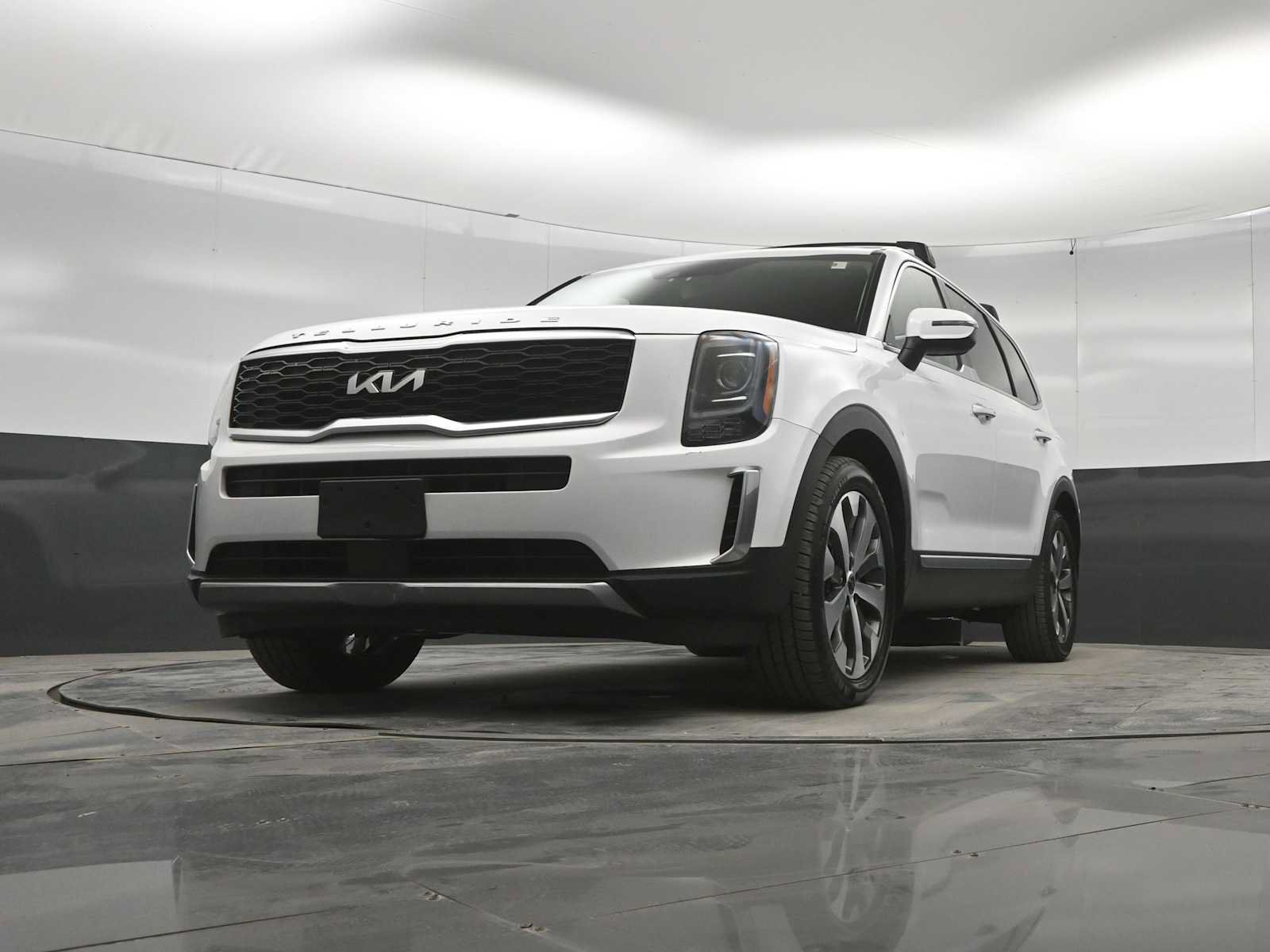 Used 2022 Kia Telluride S AWD/4WD image 39