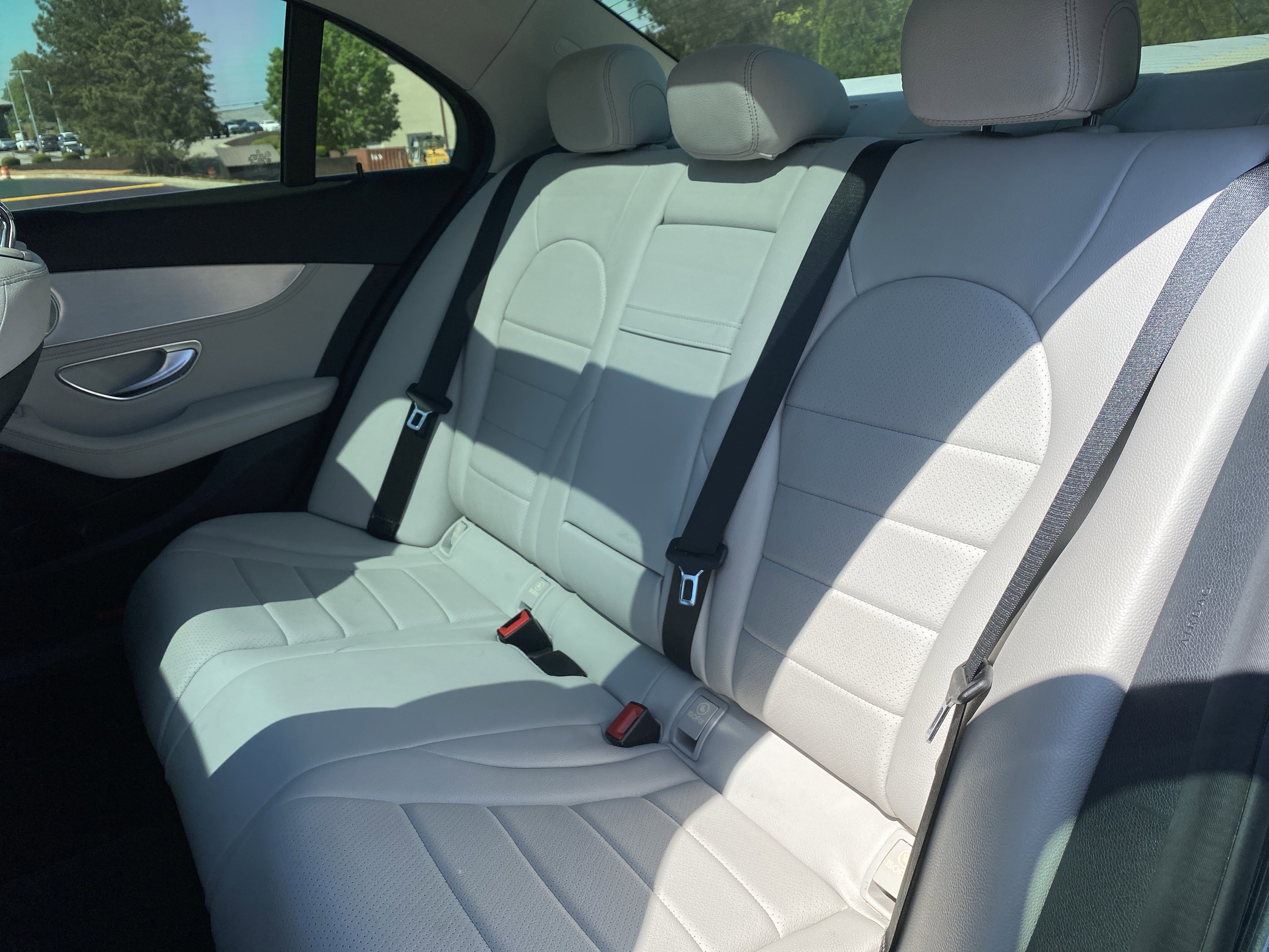 Used 2016 Mercedes-Benz C 300 4MATIC Sedan image 9