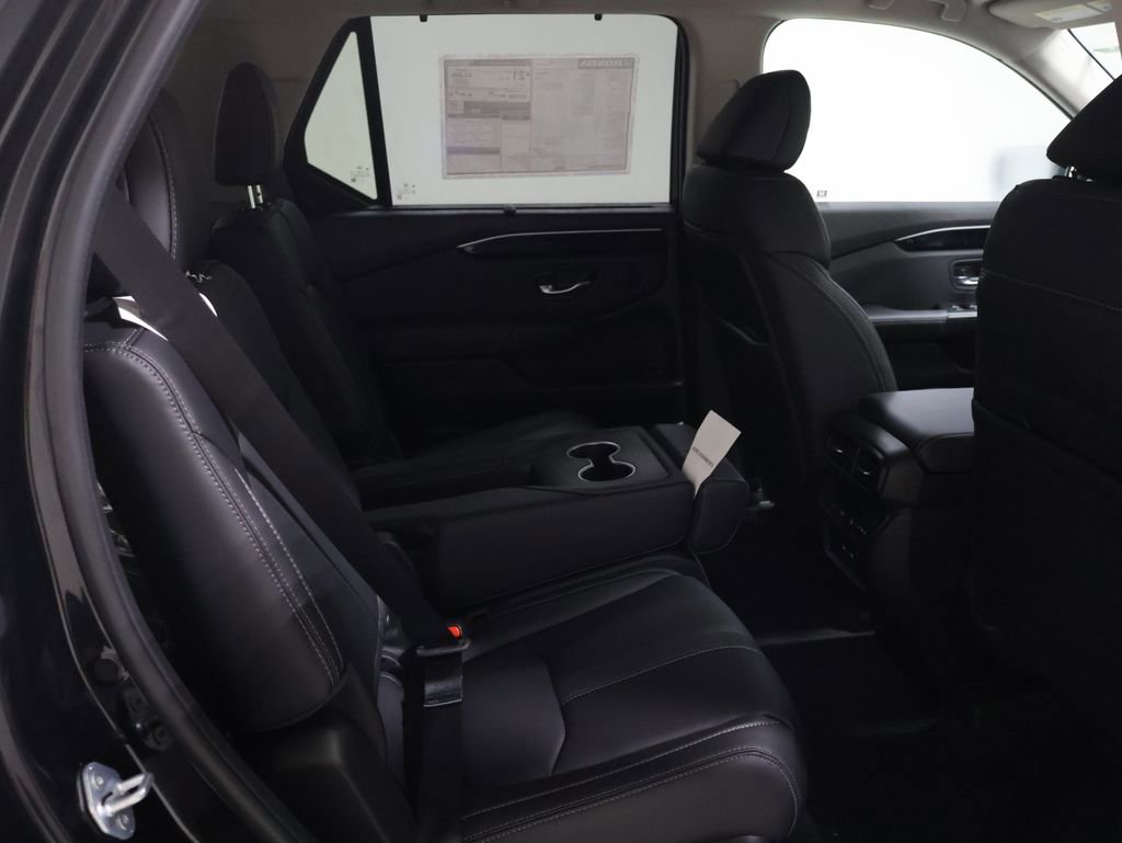 New 2025 Honda Pilot Touring image 20